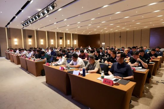 中足聯(lián)財(cái)務(wù)監(jiān)管新政方向：指定銀行直管球員工資賬戶
