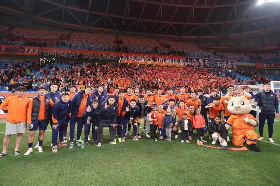 十輪不勝終結(jié)！青島海牛3-0完勝長春亞泰擺脫墊底