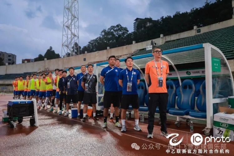 劉子銘雙響領(lǐng)跑射手榜，廈門飛鷺客勝?gòu)V州蒲公英升至爭(zhēng)冠組第三